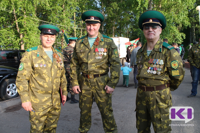 Игорь Руденя поздравил воинов и ветеранов пограничных войск