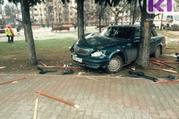 Стало известно состояние пожилого водителя, который выехал на Стефановскую площадь в Сыктывкаре