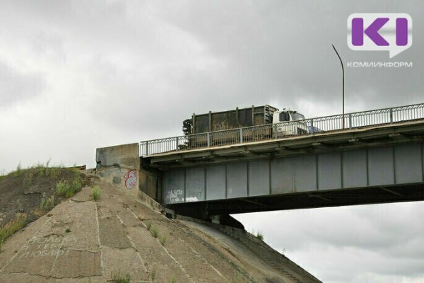 В Коми проводится проверка по факту несчастного случая на мосту под Усинском