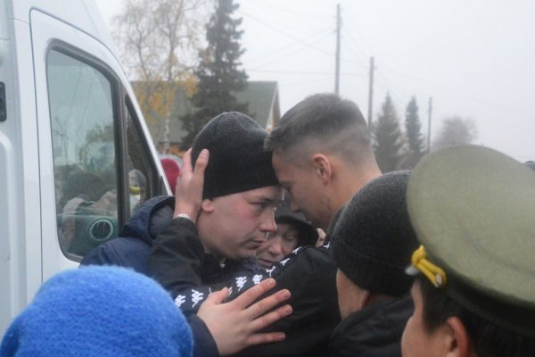 Мобилизованных в Усть-Цилемском районе поддержали односельчане и партийцы 