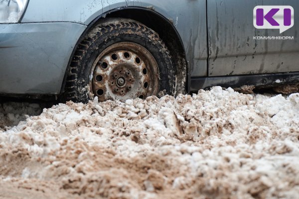 ГИБДД пообещала не штрафовать автомобилистов за отсутствие зимней резины