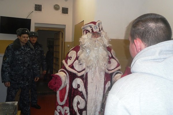 Дед Мороз заглянул в СИЗО Сосногорска