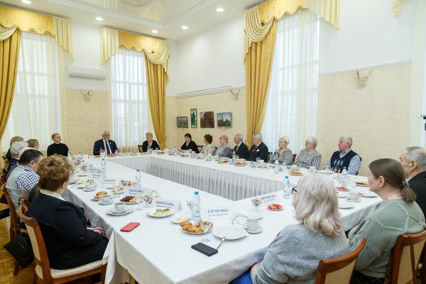 Владимир Уйба провёл встречу с активом Совета ветеранов города Сыктывкара