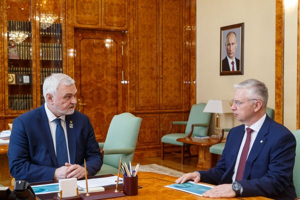 Глава Коми Владимир Уйба и председатель Северо-Западного банка Сбербанка Дмитрий Суховерхов провели первую рабочую встречу