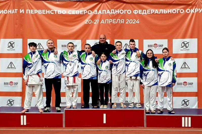 Сборная Коми успешно выступила на первенстве и чемпионате СЗФО России по каратэ в Санкт-Петербурге
